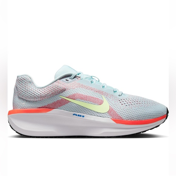 Nike Shoes - Nike Winflo - 7.5